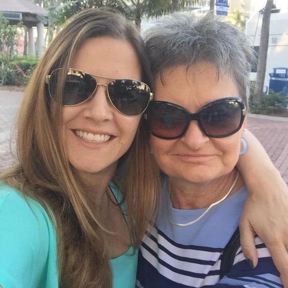 Meet your Posher, Christa - Picture 1 of 1